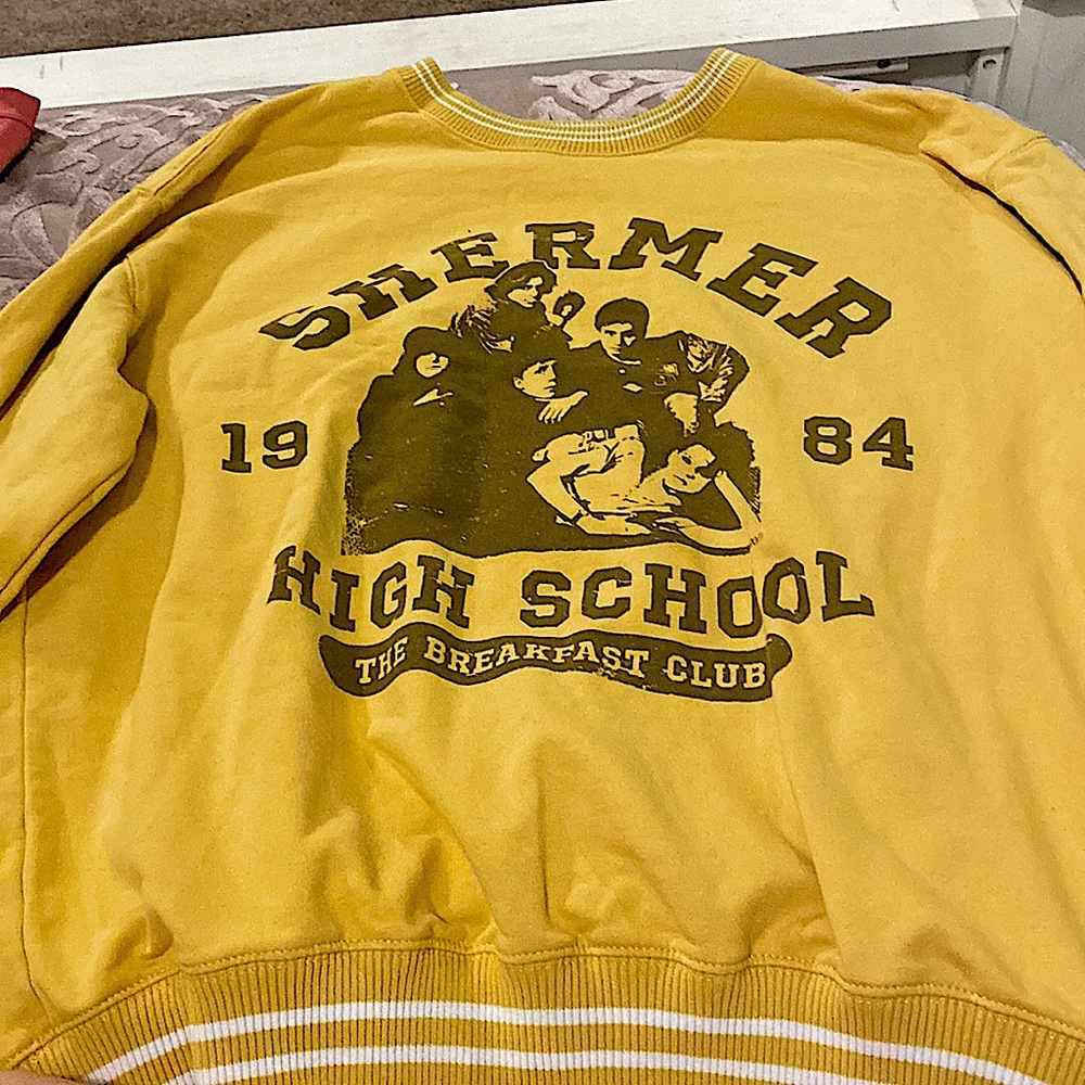 sweatshirt